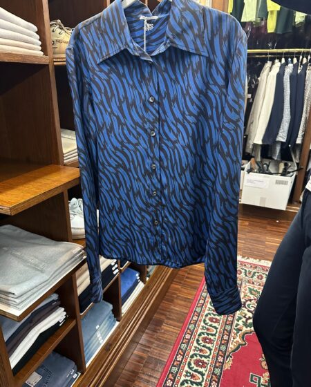 Camicia fantasia blu e nera