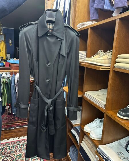Trench nero classico